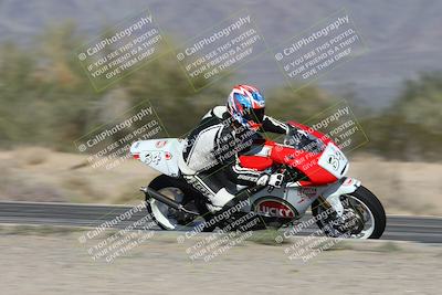 media/Dec-01-2025-Moto Forza (Mon) [[2daa91e15f]]/3-Beginner Group/Session 2 (Turn 7 Inside Pans)/